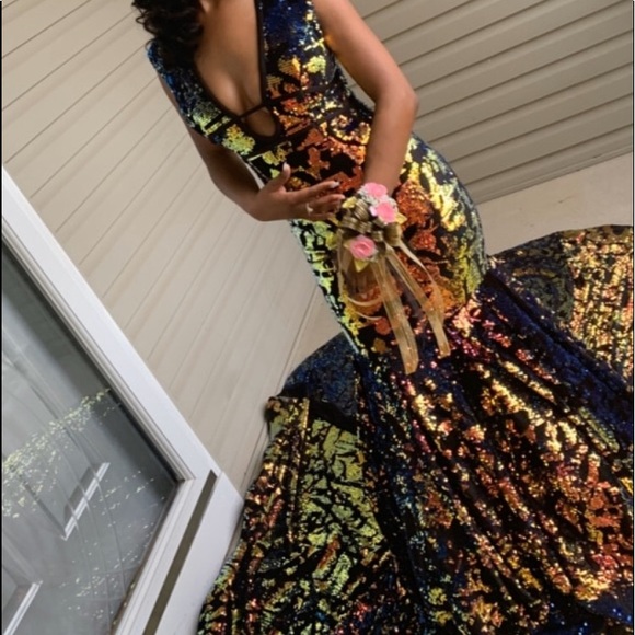 Prom Dress - Picture 2 of 3